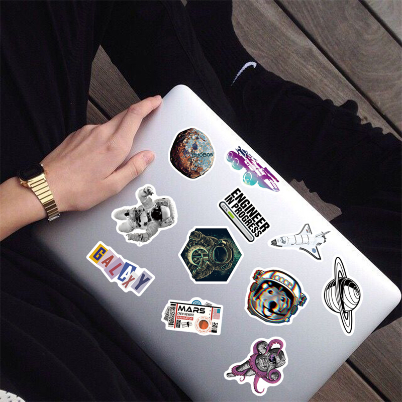 50st NASA LOGO Space Astronaut Graffiti Stickers f￶r DIY Bagage Laptop Skateboard Motorcykelcykelklisterm￤rken KL017-428