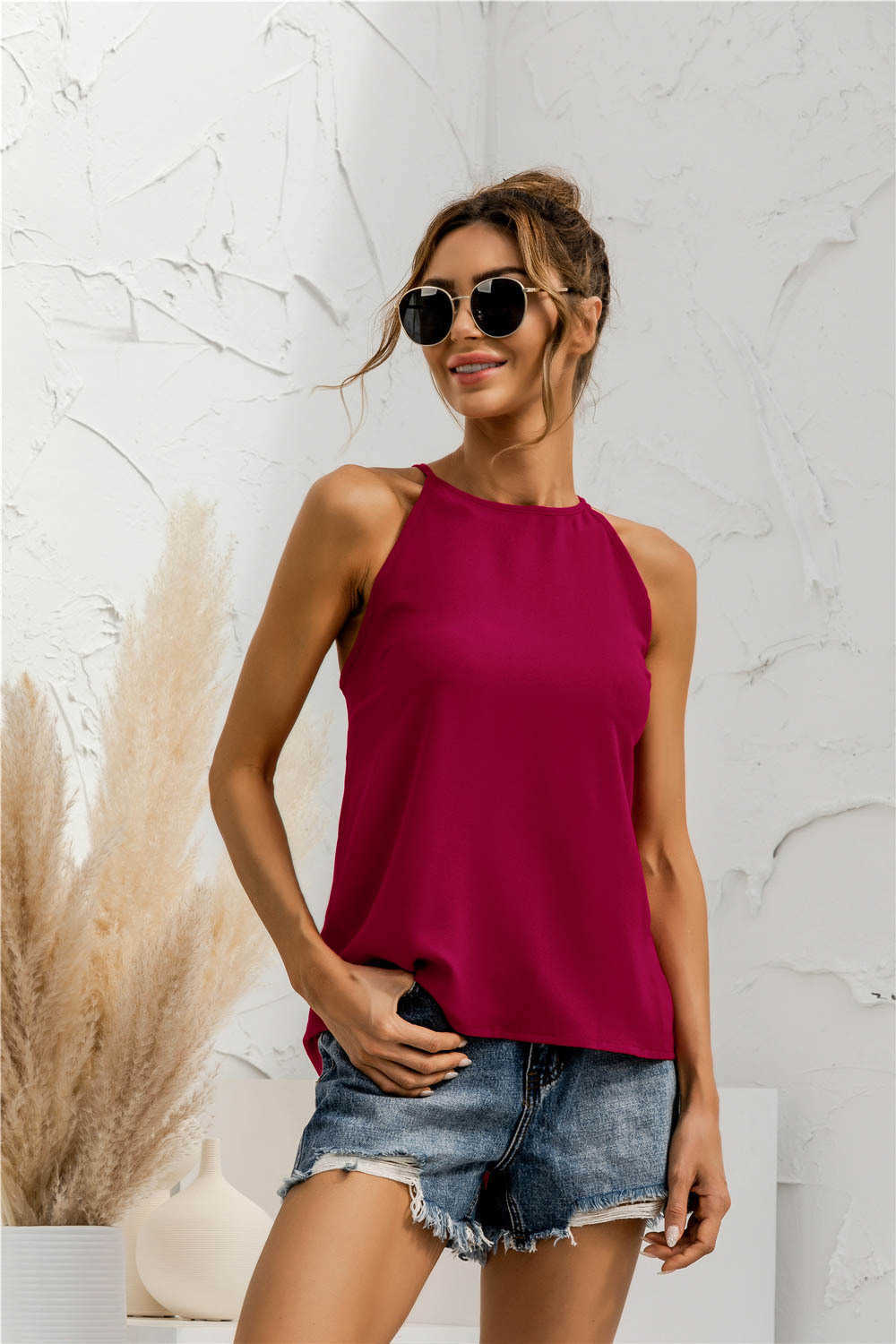 Canottiere da donna Camis T-shirt estiva da donna senza maniche Halter Canotta tinta unita Donna 2022 New Hot Autumn Sexy Camicetta Ladies Chic Young Tees C2473 Y2302