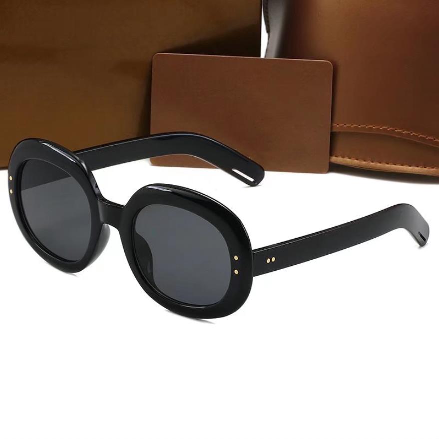 Las gafas de sol 0497 retro de alta calidad europeas y americanas para hombres y mujeres son la mejor opción para viajes al aire libre.