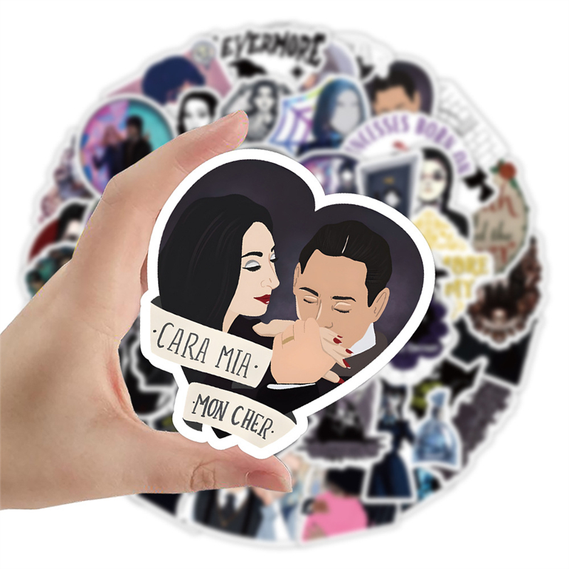 50 шт в среду наклейки на стикеры Addams Movie Graffiti Stickers для Diy Luggage Lagtop Skateboard Motorcycle Велосипедные наклейки W1599