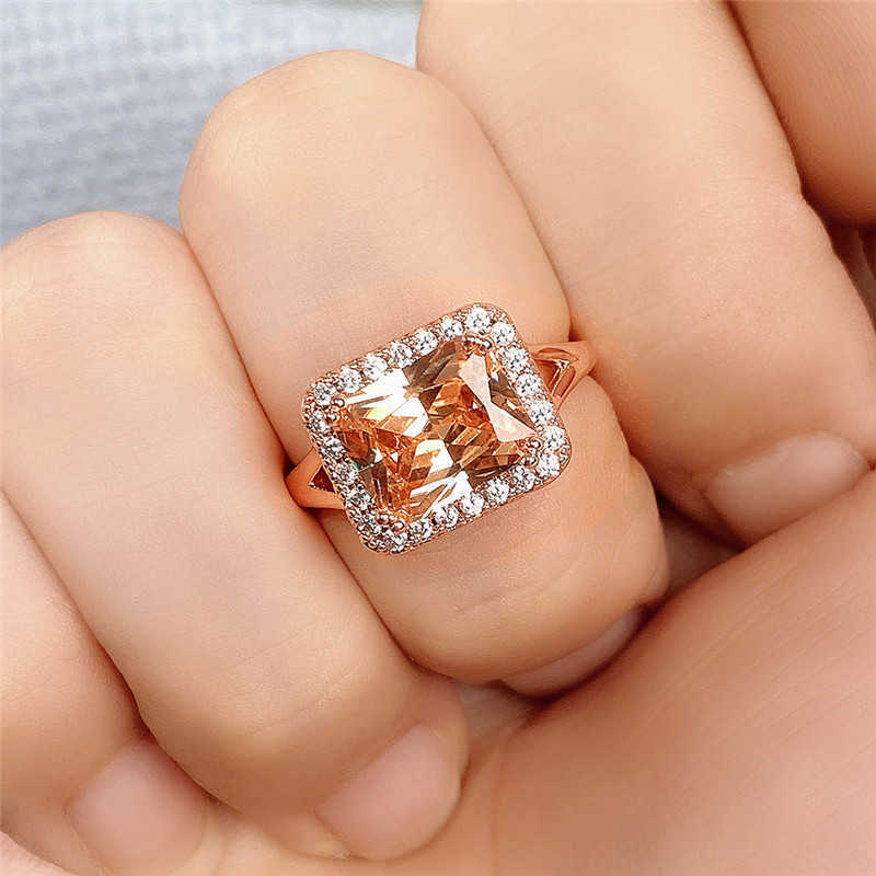 Solitaire Ring Champagne Cubic Zircon s for Women Elegant Square Shaped Band Wedding Party Anniversary Gift New Fashion Jewelry Y2302