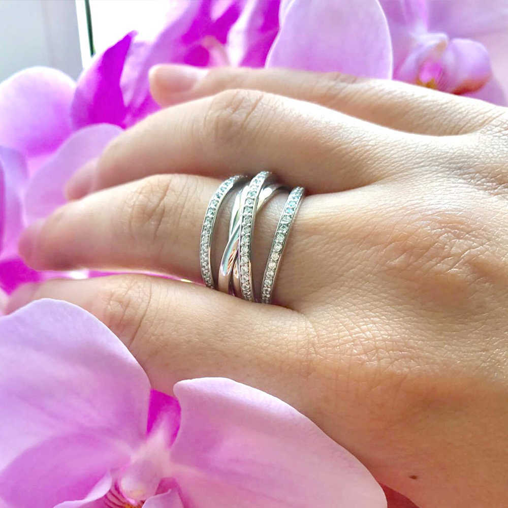 Solitaire Ring Silver Twist Twist Fancy Rings for Women Luxury Incloy White CZ Moda Versátil Cesos femininos Jóias Y2302