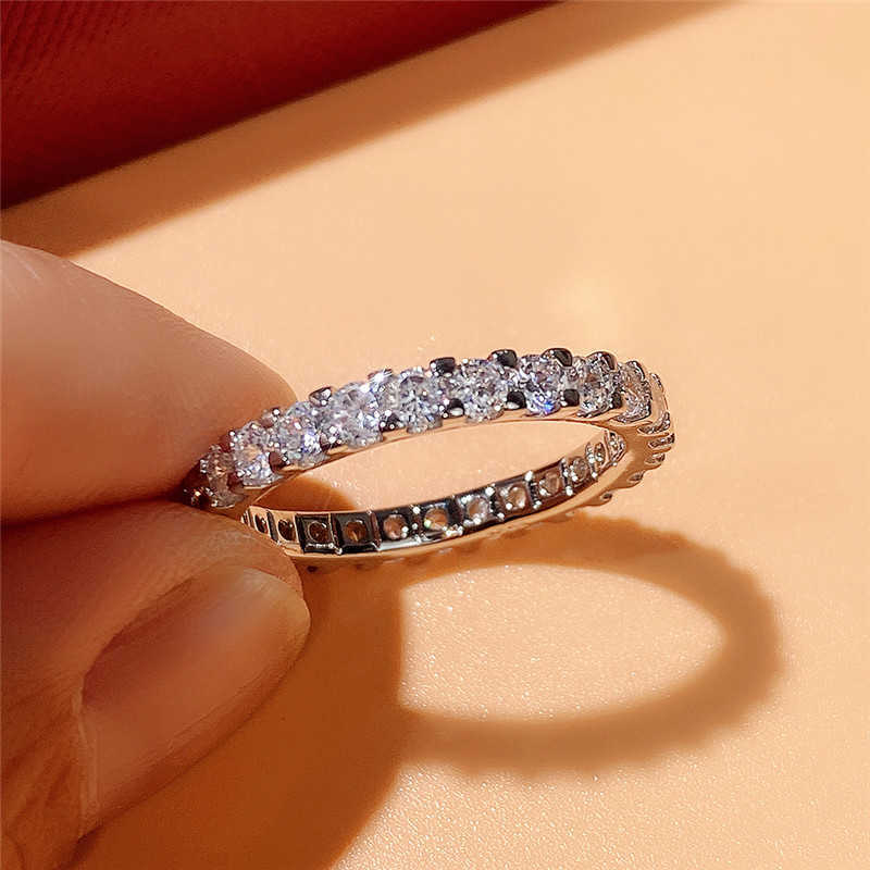 Solitaire Ring Fashion Contred Women's Thin Full asfalterade runda CZ mångsidiga flickor Cessories Daily Wear Party Statement smycken Y2302