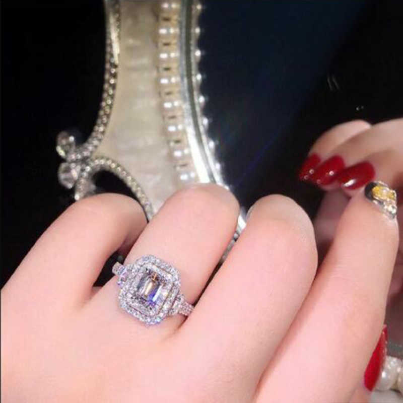 Solitaire Ring Fashion Fashion Rings ذات الشكل الهندسي النساء المرصعين AAA Zirconia Zirconia Jewelry for Evening Party بيان الجملة Y2302