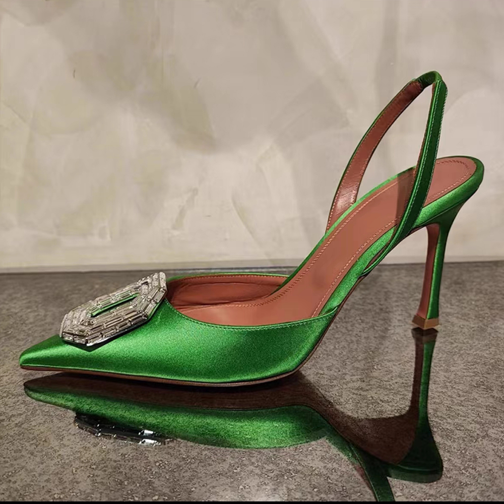 Амина Муадди Тутские туфли сандалии атласные заостренные шлингки для бабочки насосы с кристально-вспомогательными на высоких каблуках.