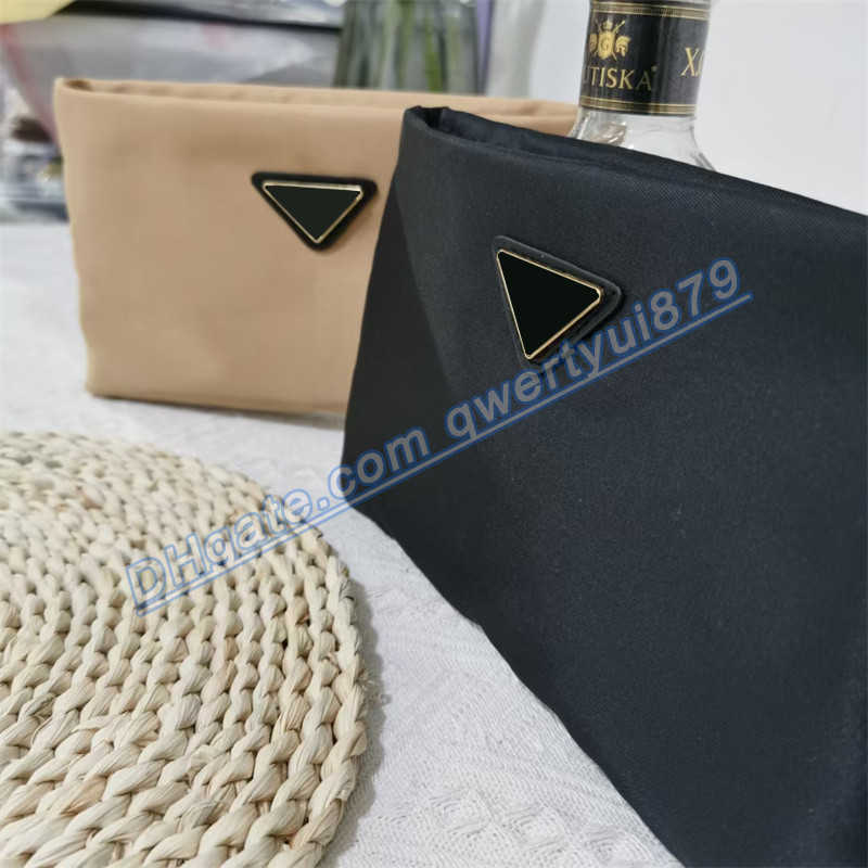 Cases Designer Women Cosmetic Bags Organisator Make -uptas Travel Pouch Fashion Toileth Make -up Ladies Cluch Portemoes 020423H2427