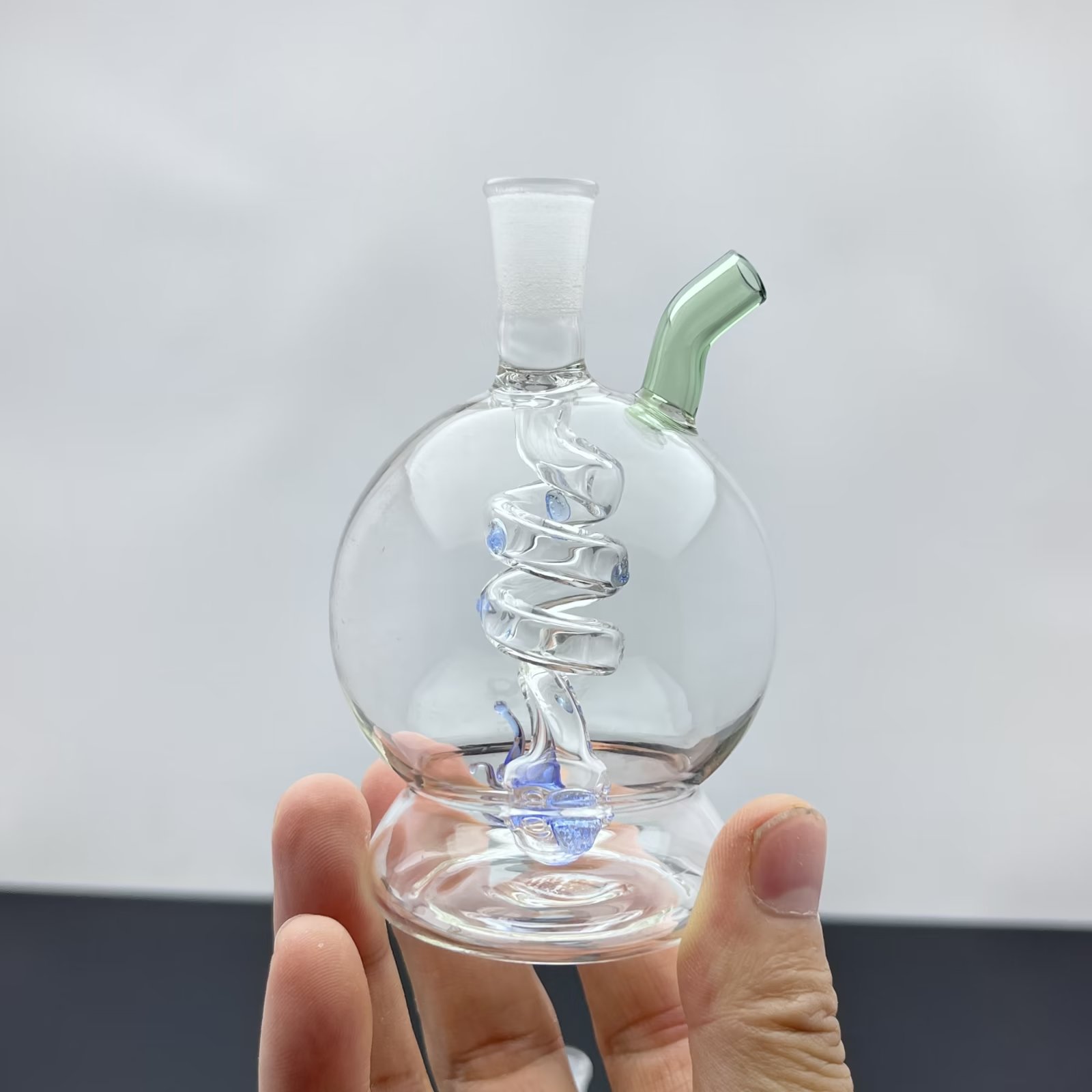 Pipe de fumage ￠ la nambarme color￩e en m￩tal classique Jardin Pan panoramique Dragon Style Bouteille d'eau en verre