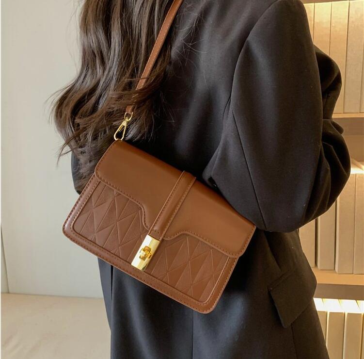 kvinnor Designer lyxiga handväskor handväskor handväskor eleganta sömmar finkorniga kalv axelrem handväska Evening Bags