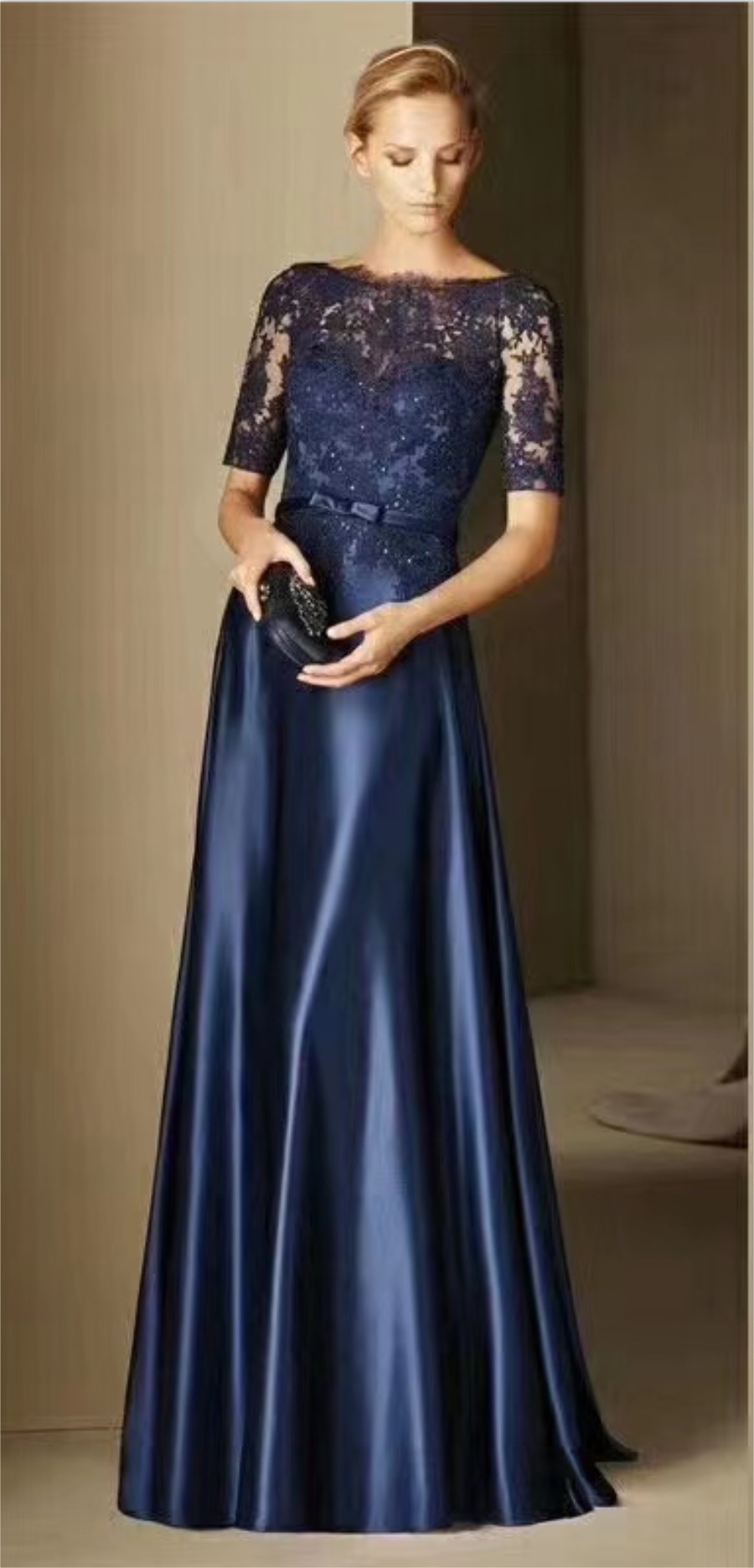 Elegante kanten blauwe jurk uitgeholde lange luxe jurk WZ3902