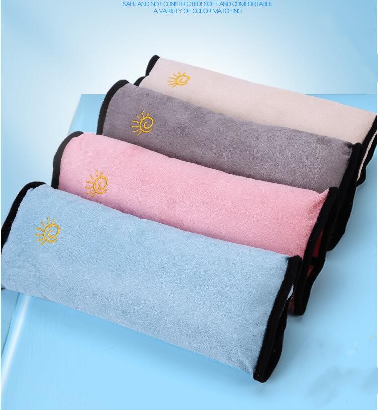 Жгут подушки для ремня безопасности детского ремня наплечника на плечевой панель плюшевые покрытия для защиты.