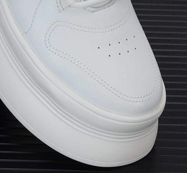 Designer Men Platform Loafers Ademende verhoogde schoenen veter mode flats ronde tenen jurk schoenen mannen comfortabel kleine witte schoen