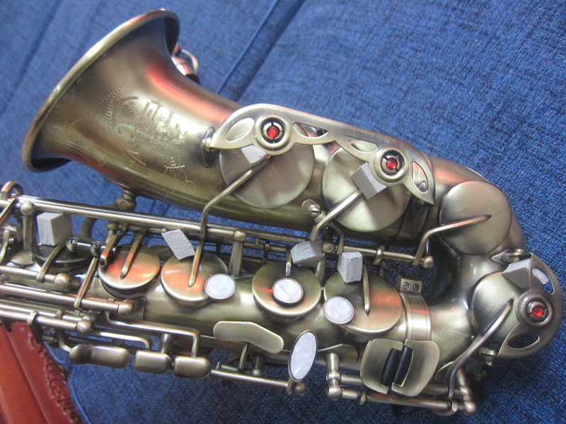 Anpassat varum￤rke VI-modell antik koppar eb e-flat altsaxofon sax skal nyckel carve m￶nster vedvind professionell instrument med fall aeccessaries