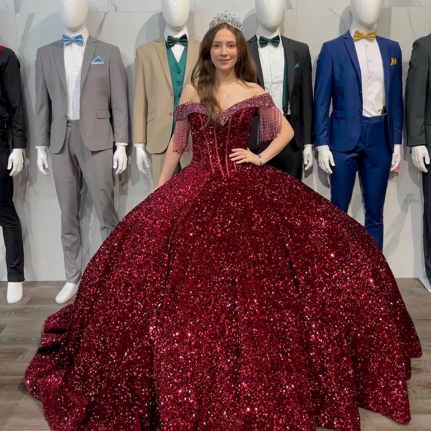 Emerald Dark Green Quinceanera Dress 2023 Puffy Sweet 16 Ball Gown Beading Wine Vestidos De 15 Anos Lace-Up Corset Back Off-the-Shoulder Quince Burgundy Velvet Sequin