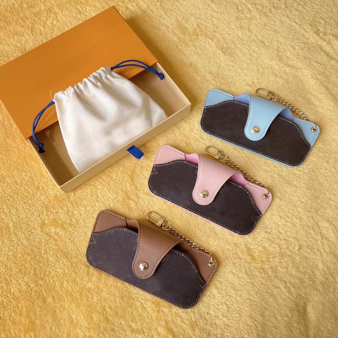 Keychains Lanyards 디자이너 디자이너 Keyins Sun Glasses Case Case Key Keyring Holder Luxury Printing Car Pendant Buckle 10 스타일 선물 상자 O083