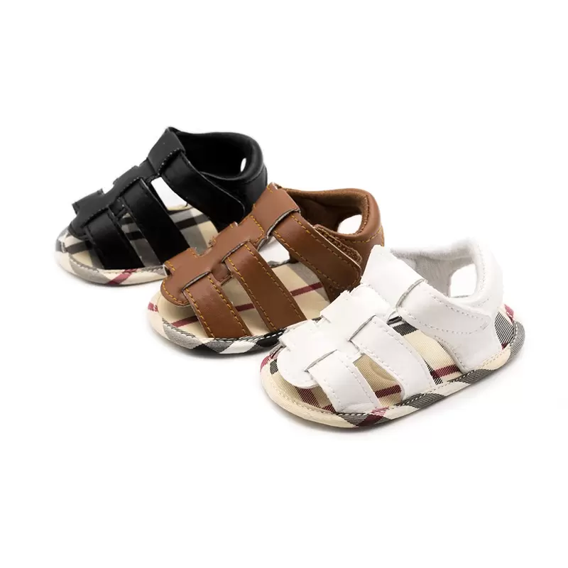 2023 First Walker Newborn Scarpe bambini Summer Neonatale semi-plastica Scherma da bambino Scarpe da bambino Baotou Braotou Flittante First Walker