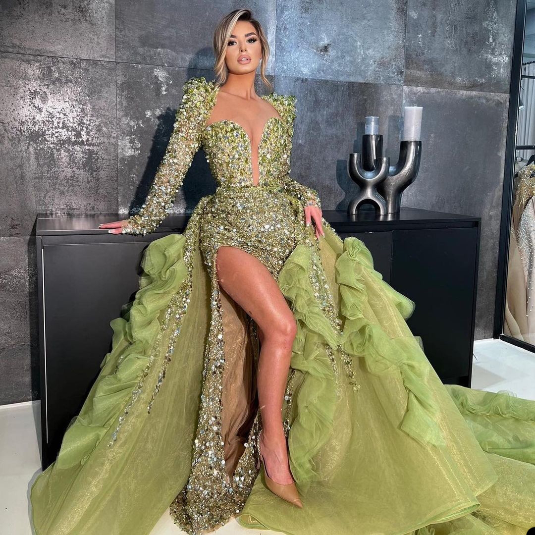 Sexy V Neck Mermaid Prom Dresses Shiny Sequins Full Sleeve Saudi Women Evening Sheath Gown With Detachable Train Robe De Soiree