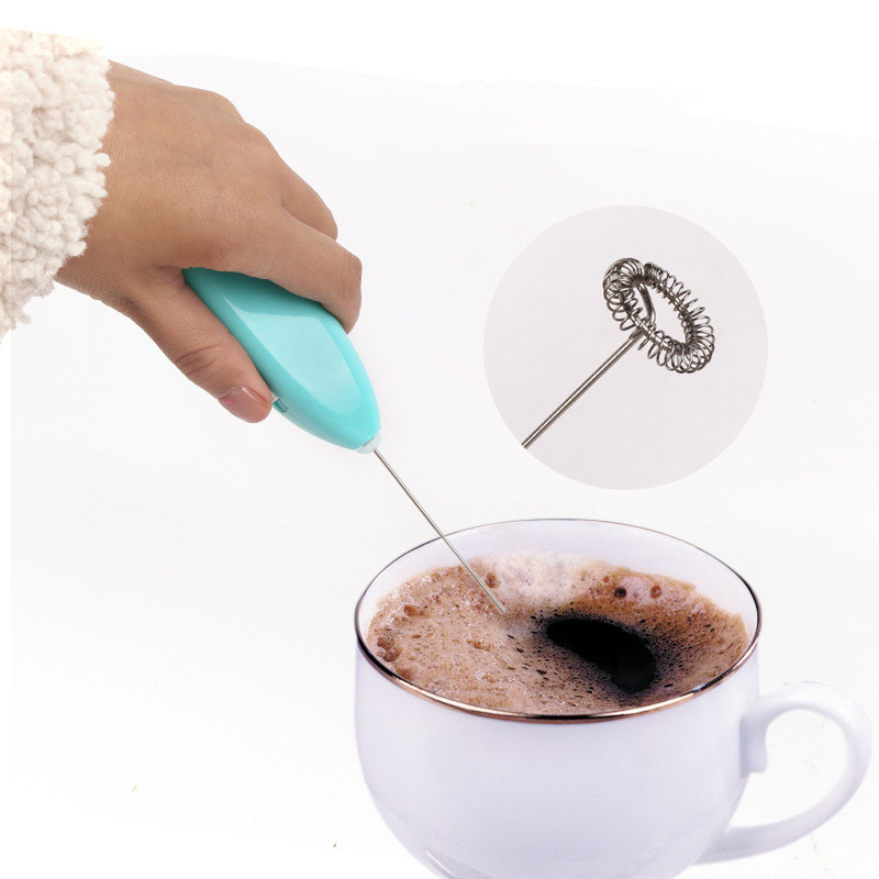 Handheld Electric Milk Frotr Batterated Kitchen Mini Blender Beater Agitrer Brinker Mixer Café Maker Maker mini fouet pour la frappe / latte / chocolat chaud