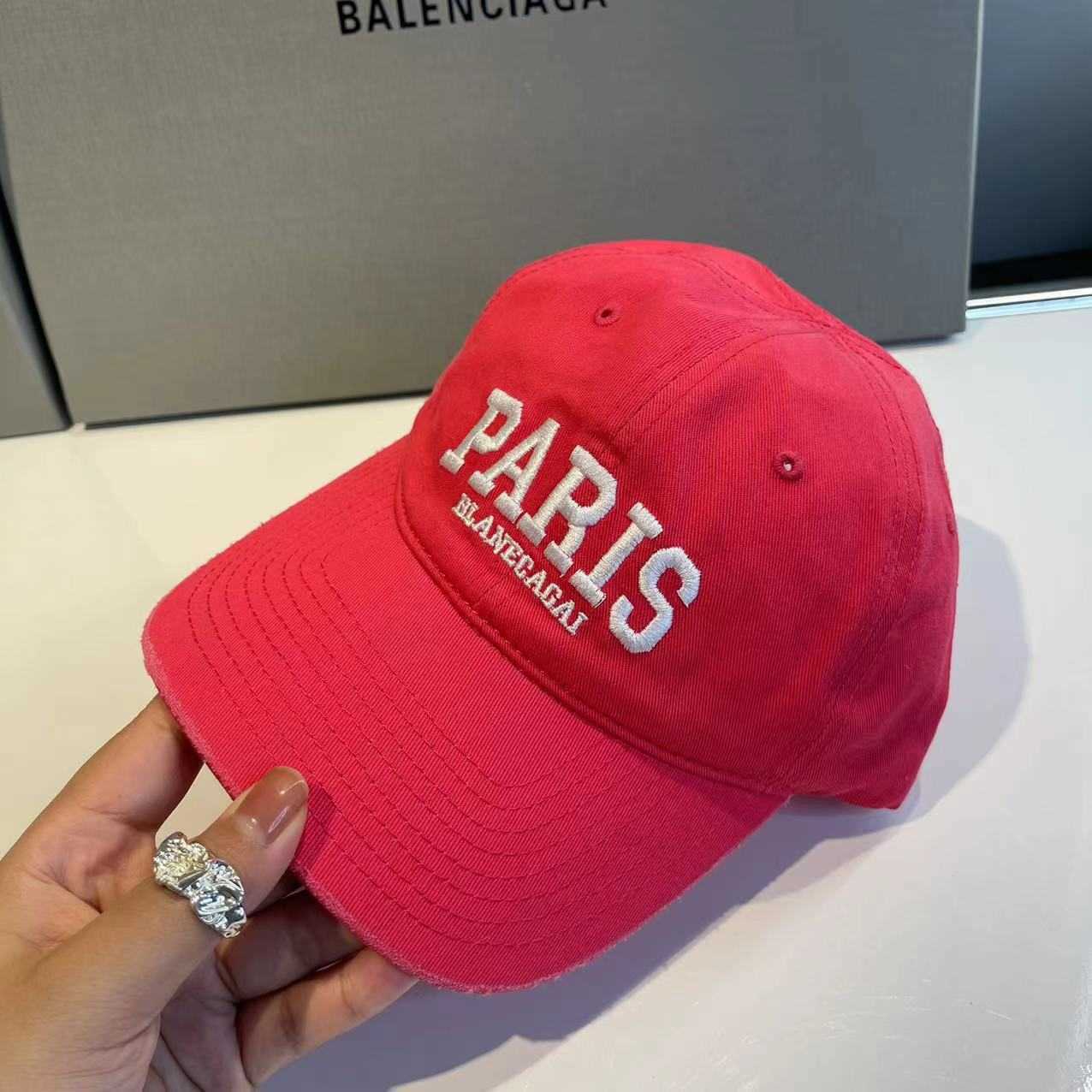 Bollmössor Paris mode märke casual par baseball cap bomullsbrev broderi justerbar gata hiphop trend män kvinnor toppade8895946