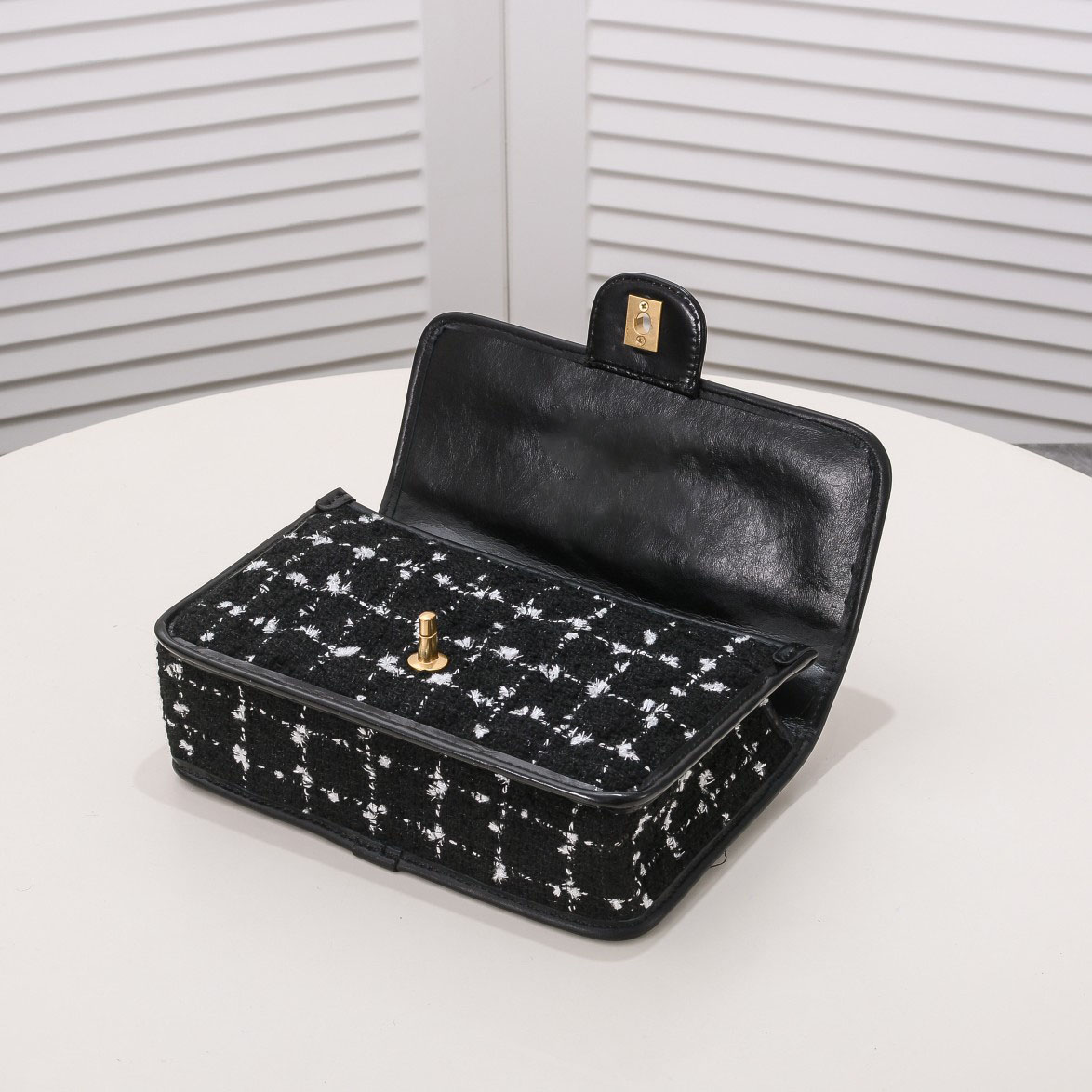 CHANnEL BAG 22K 2023 model checked wool C small square bag wool chain handbag hardware chain wear leather strip trim handbag crossbody bag shoulder bag