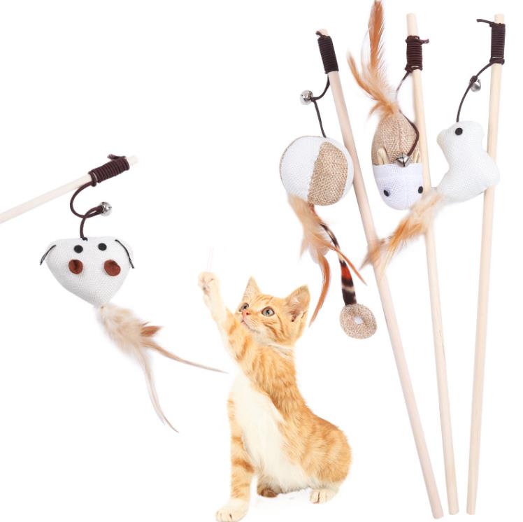 Cat Toys Komik Çubuk Etkileşimli Kitten Ahşap Değnek Tüy çan Balık Sıçan Bebek Yakalayıcı Teaser Egzersiz Kapalı Hayvan SN4303