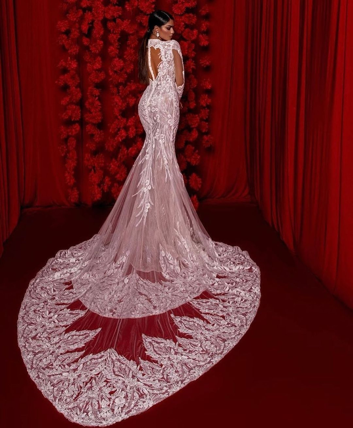 Abiti da sposa sexy a sirena O-Collo Nuovo elegante pizzo ricamato Due strati Abito da sposa con strascico su misura Robes De Mariee