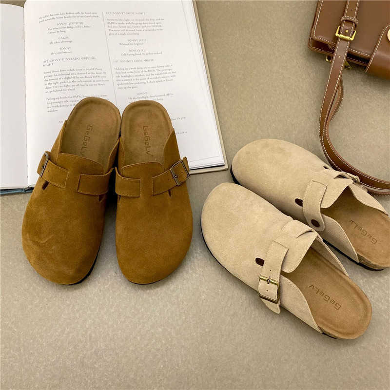 Sandalen 2023 Nieuwe dames slippers gesloten teen flats casual luie muilezels vrouwelijke gladiator platte sandalen winter slipper met bontplatformschoenen t230208