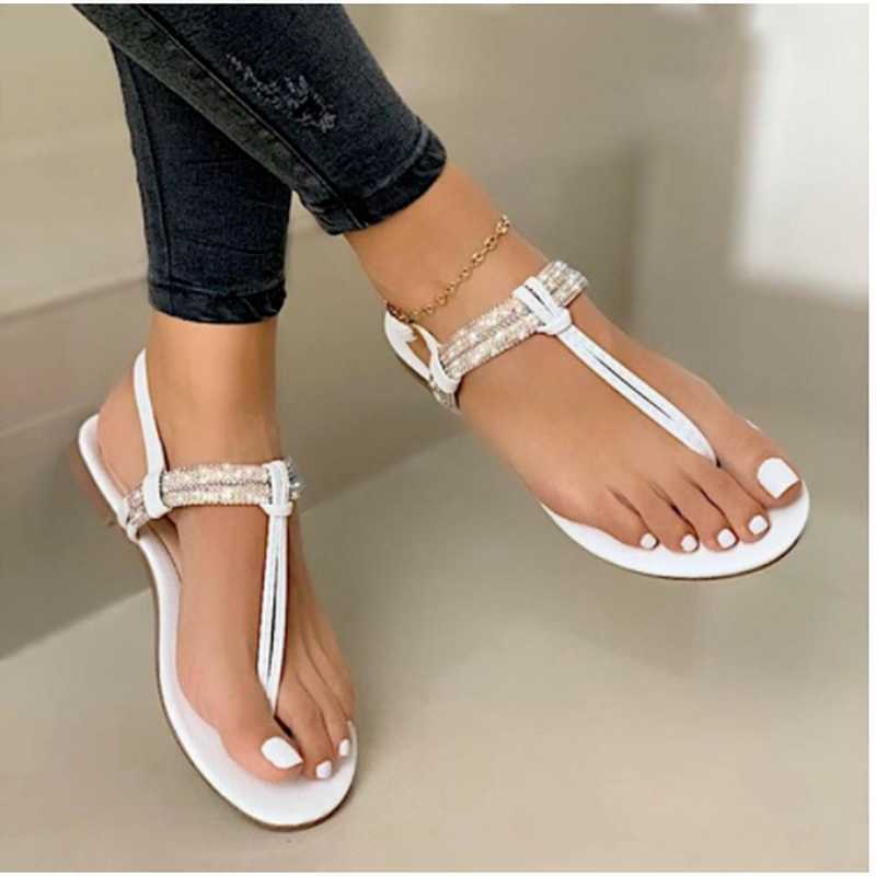 Sandały 2022 Buty damskie Summer New Rhinestone Flat Buty Clip T-Type Pasek Rzymskie buty Low Flat Sandals Women Plastic Sandals Beach T230208