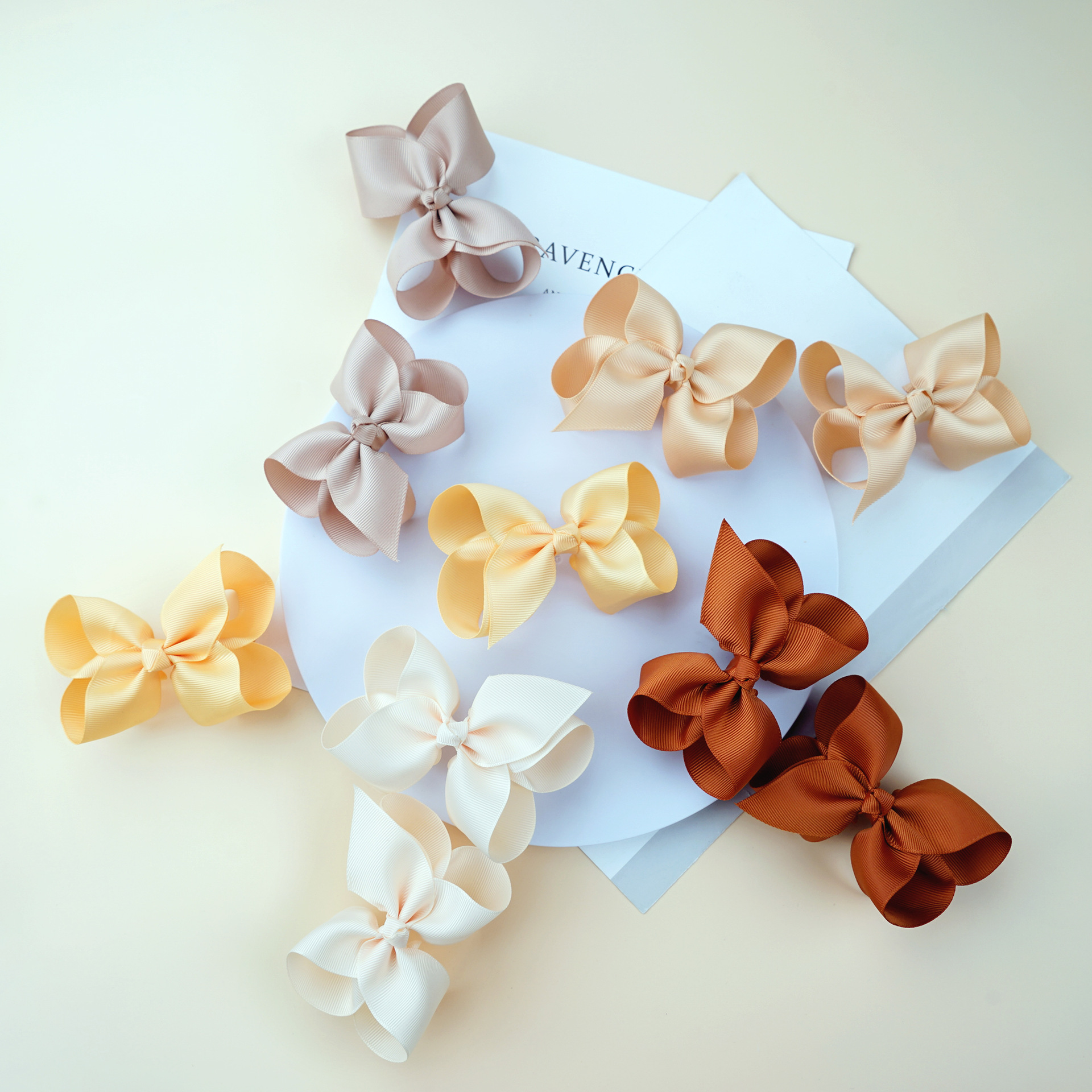 58 لون اختر 120 ٪/لوت لطيف 4 بوصة بنات رضيع Grosgrain Bows Bows Hair Clip Kids Hair Hairpins Hairpins Hair Clips Barrettes