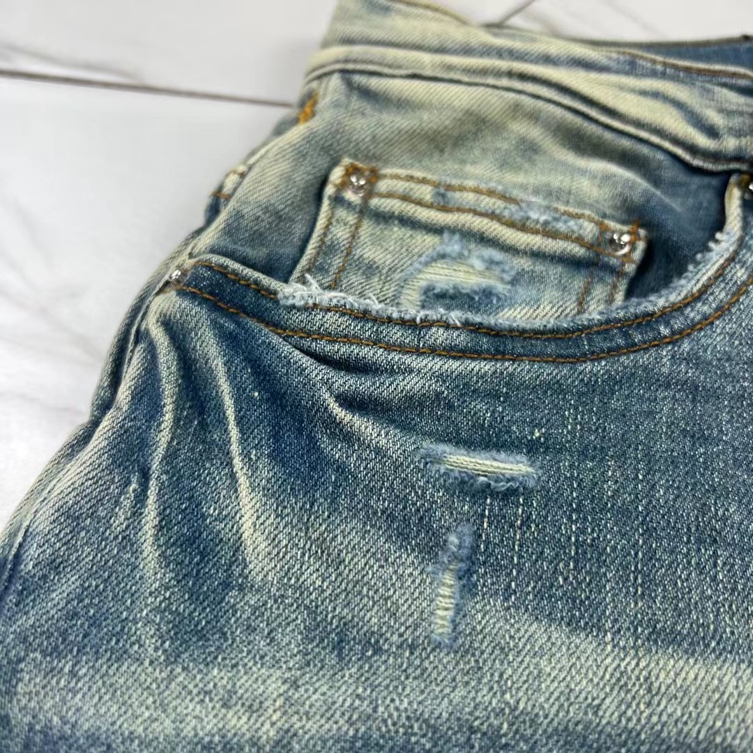 Herrenjeans Designer HM591 Slim Jeans Distressed Denim Weiße Lederhose mit Löchern Buchstaben zerrissen zerfetzt Knie zerrissen dünn gerades Bein Größe 28-40 lang 2023