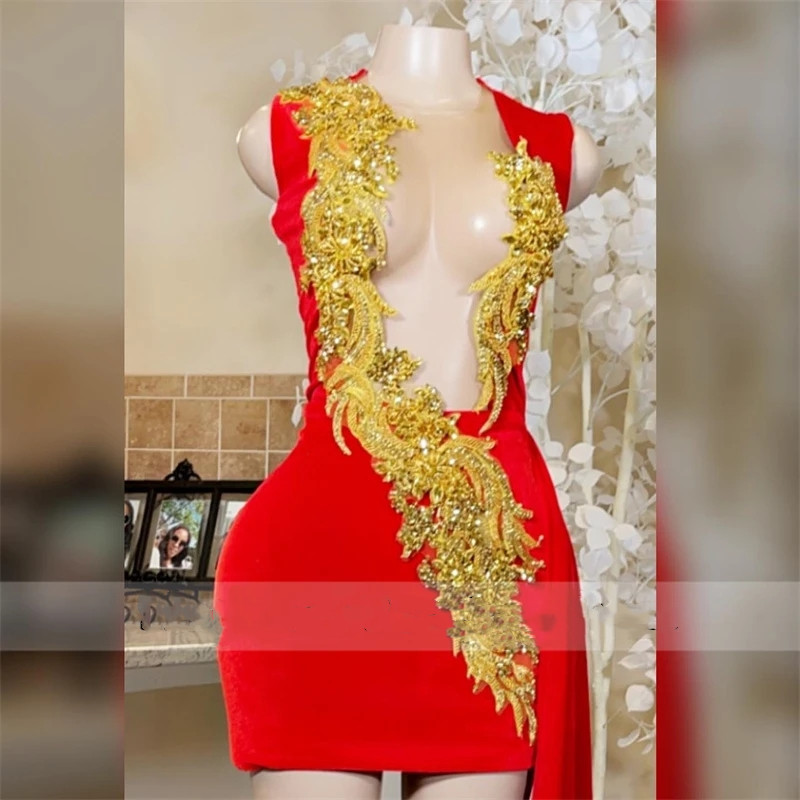 Sexy Short Red Prom Dresses 2023 Sheer Neck Golden Beads Crystal Birthday Party Dress Cocktail Honecoming Gowns Robe De Bal