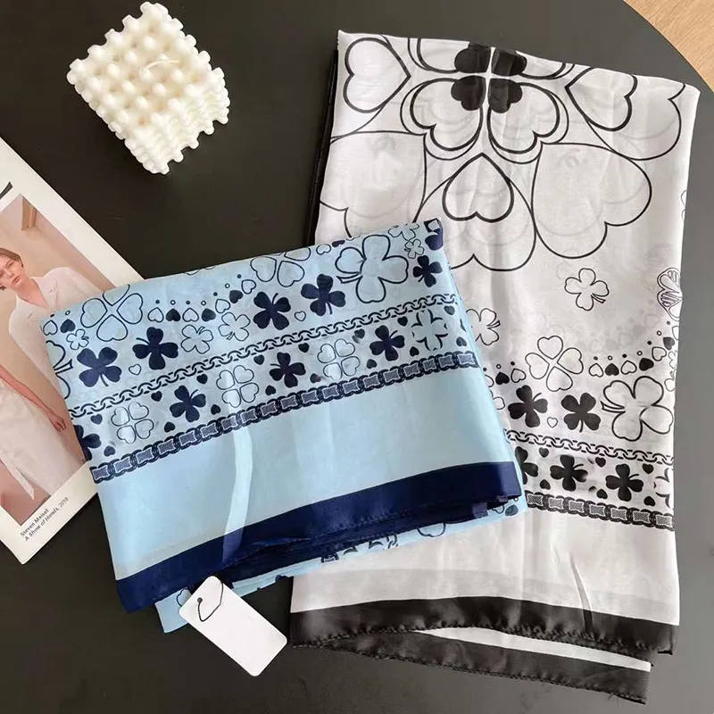 2023 élégant géométrie impression carré écharpe femmes Bandana bandeau dame tête enveloppes femme châle mode foulard1268440306g