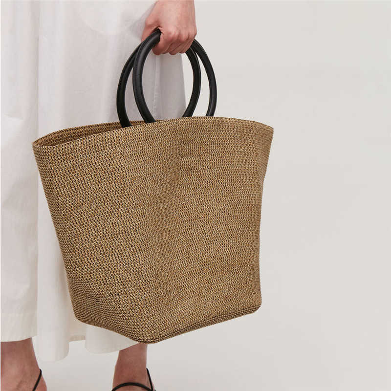 Bolsos de hombro Mujer Shopper Tote Bag Moda Simple Str Bolso de hombro Bolso de playa tejido de ratán hecho a mano Cesta de hombro femenina Bolso portátil 021123H