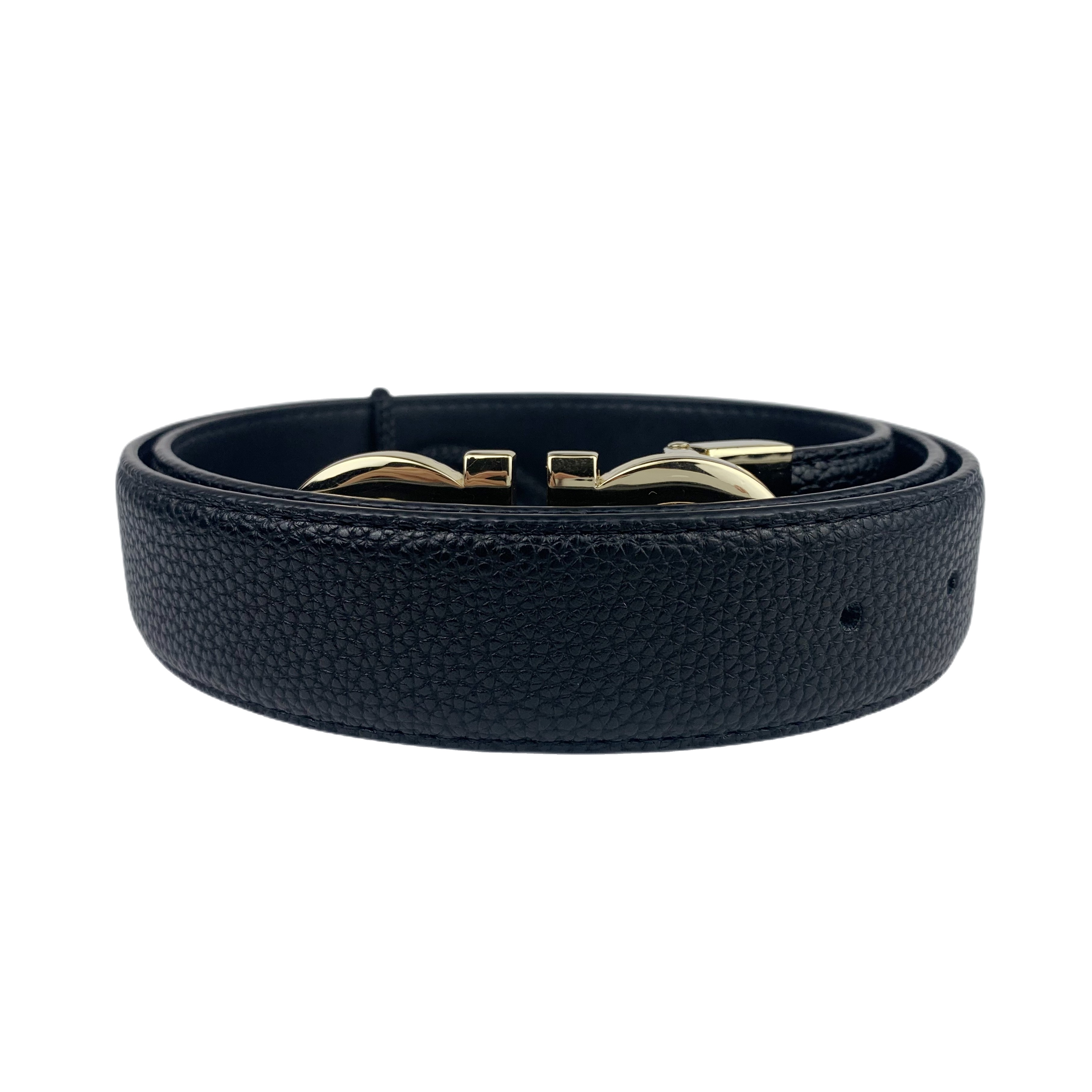 Herenriemen Designer Jeans Luxe riem Damesmode Klassieke koeienhuid tailleband Veel kleuren Letter Gladde gesp243U