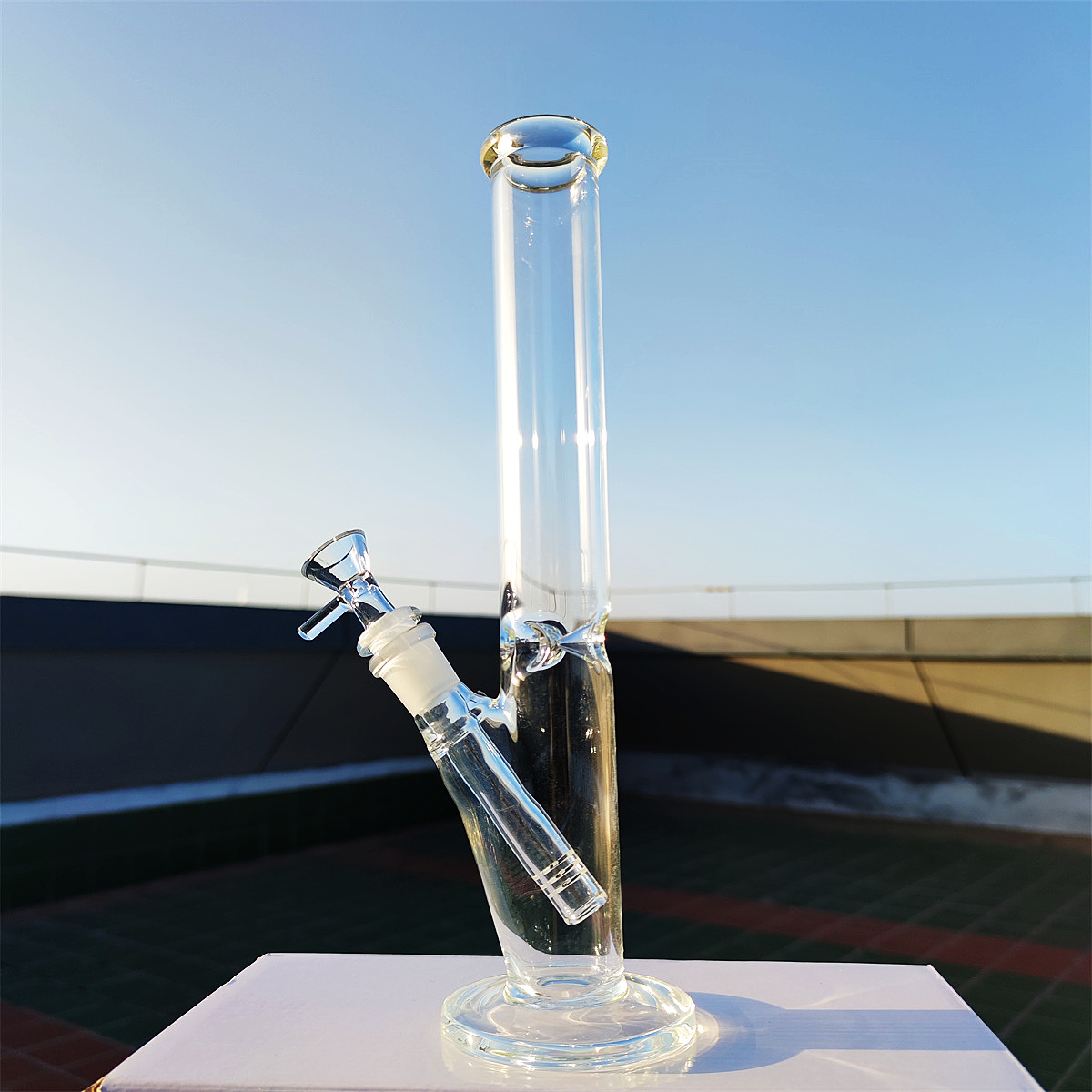 2023 Nuevo 12 pulgadas Heady Bong Recto Delgado Tubo de agua de vidrio transparente Bongs Hookah Fumar Vaso Bong Bubbler 14 mm Tazón y vástago