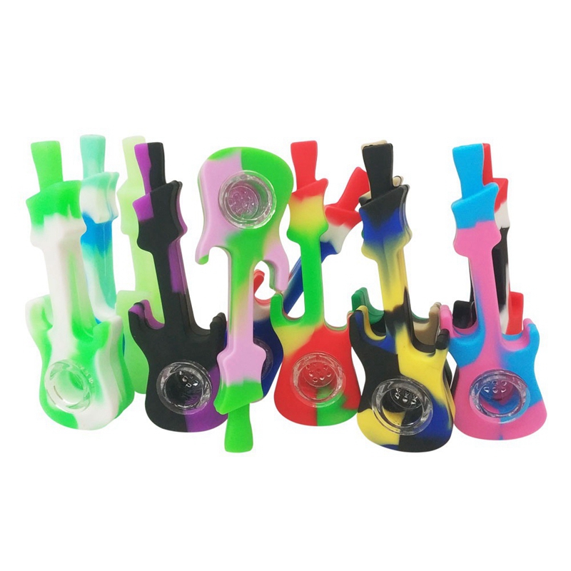 Dernier style de mini guitare cool tuyaux en silicone colorés tabac à herbes sèches verre épais bol de filtre en métal pipe à main portable porte-cigarette tube à fumer à la main