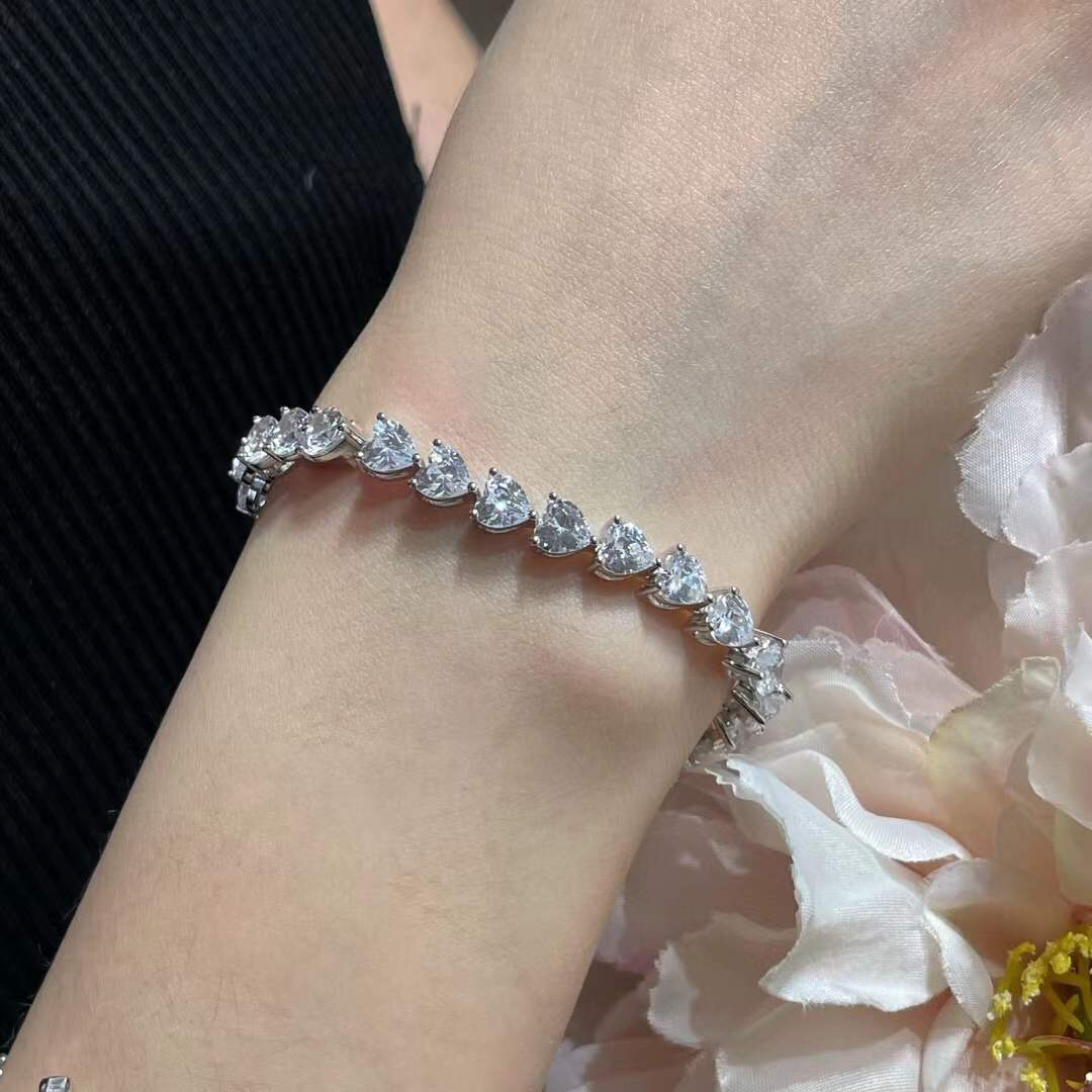 Classic 925 Sterling Silver Crystal Heart Tennis Bracelet Women White Zircon Chain Jewelry Wedding Engagement Ice Diamond Bangle