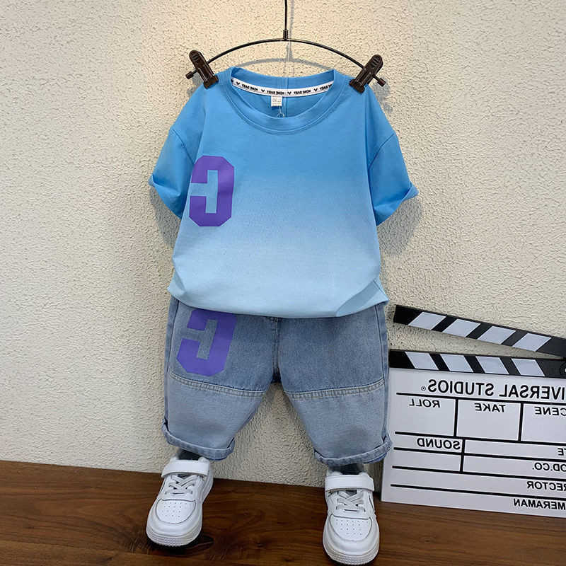 セット夏の幼児の男の子の服子供服セット綿カジュアルガールズキッズレタープリントグラディエントTシャツショーツPCS衣装