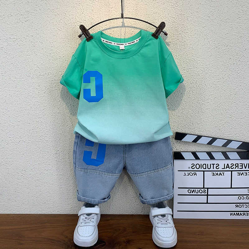 セット夏の幼児の男の子の服子供服セット綿カジュアルガールズキッズレタープリントグラディエントTシャツショーツPCS衣装