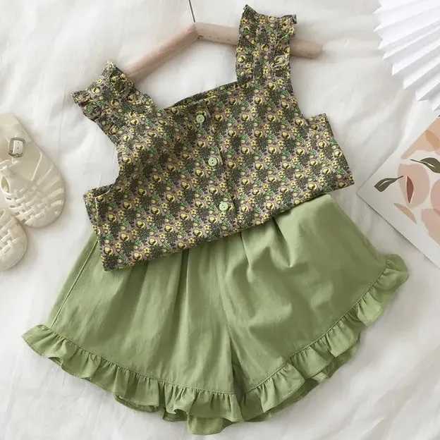 Kläder sommar ärmlösa gröna blommiga flickor set nya floarl tryckta toppar ruffle shorts datorer casual barn kläder barn set