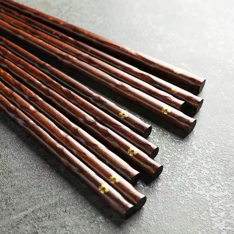 Japanese Pointed Chopsticks Household Wooden Creative Chopsticks High-grade Non-slip Solid Wooden Chopsticks LX5429