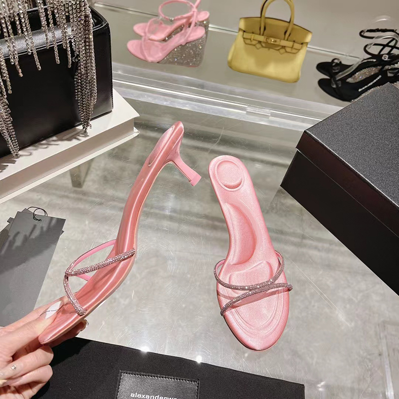 2023 Designer Pure Color Rhinestone Slides tofflor Kvinnor Luxury läder svart vitt pulver utomhus hög häl mode kristall sandaler dam sexig stiletto häl skor