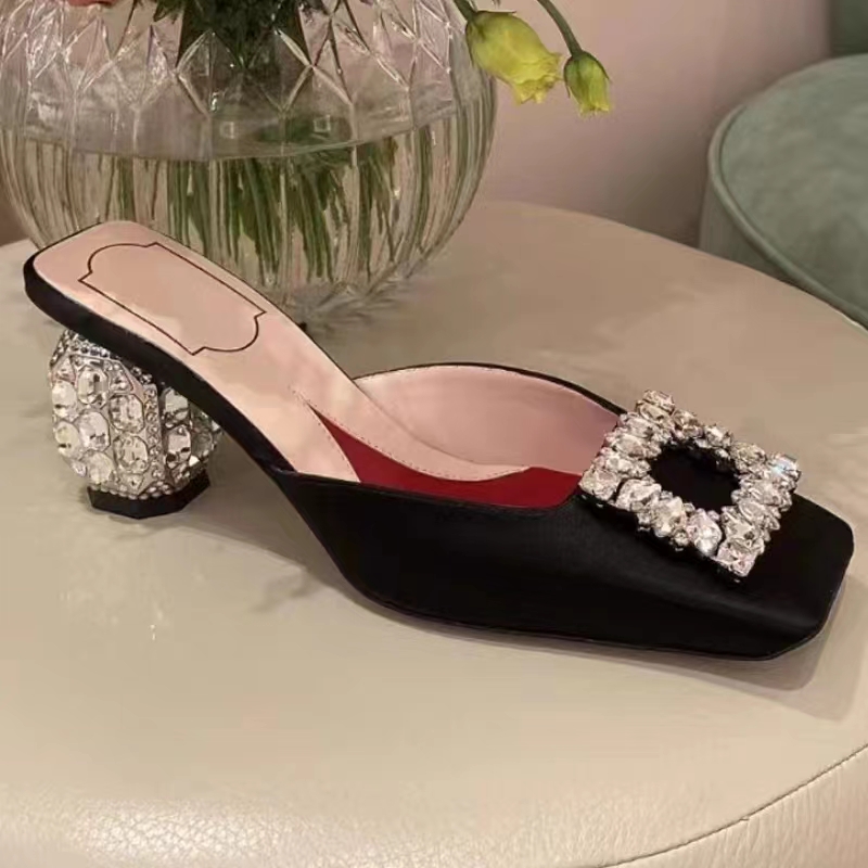 Square Toe Satin Crystal-embellished Slippers Women Buckled Round Heeled Slipper Sandals Sliver Black Luxury Designer Party Shoes