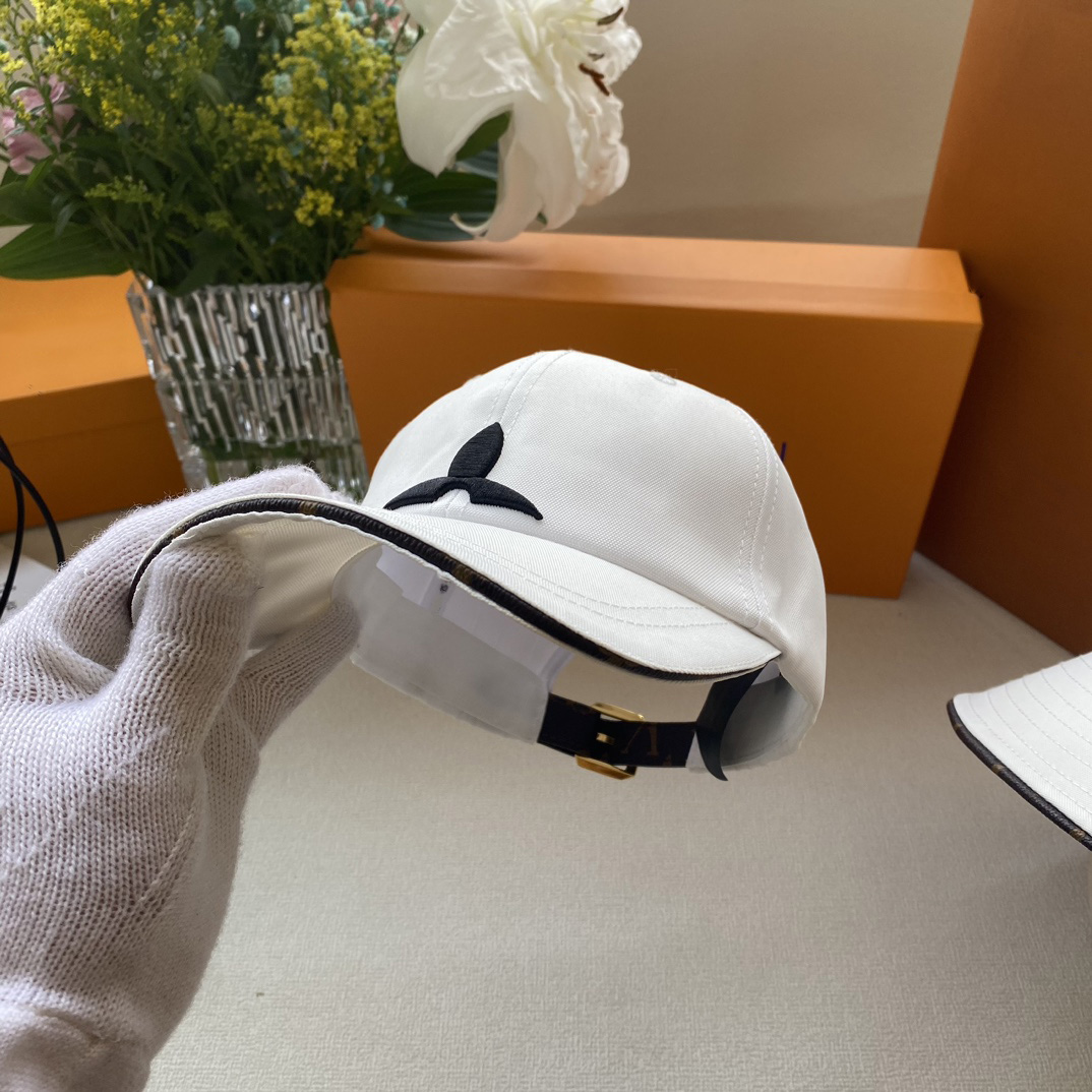 Luksurys Designers Baseball Cap Projektantka kapelusz kobiet czapki moda Sprzedaż Outdoor Sun Sats klasyczny haftowany prażony krem ​​przeciwsłoneczny