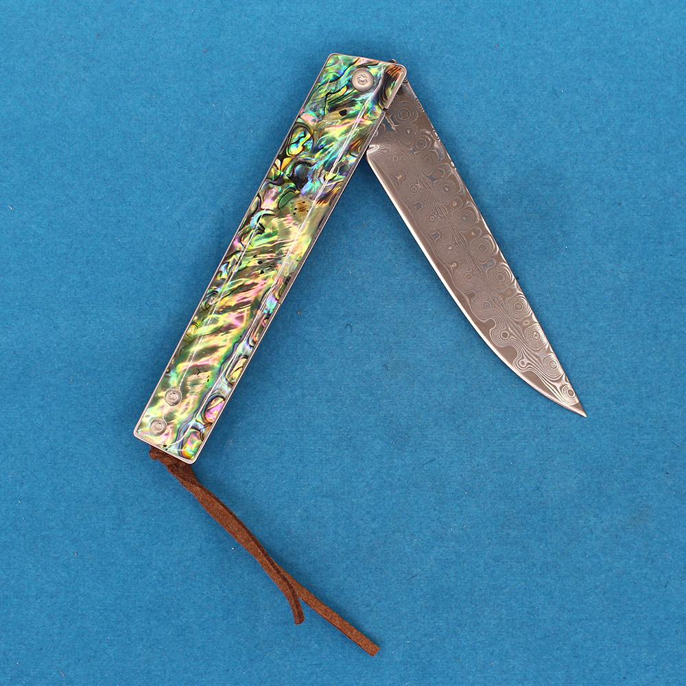 Новый R2317 карманный складной нож 76 слои VG10 Damascus Steel Blade Blue Abalone Heell Grenge Harding Flipper Fast Open Nepive с нейлоновым пакетом