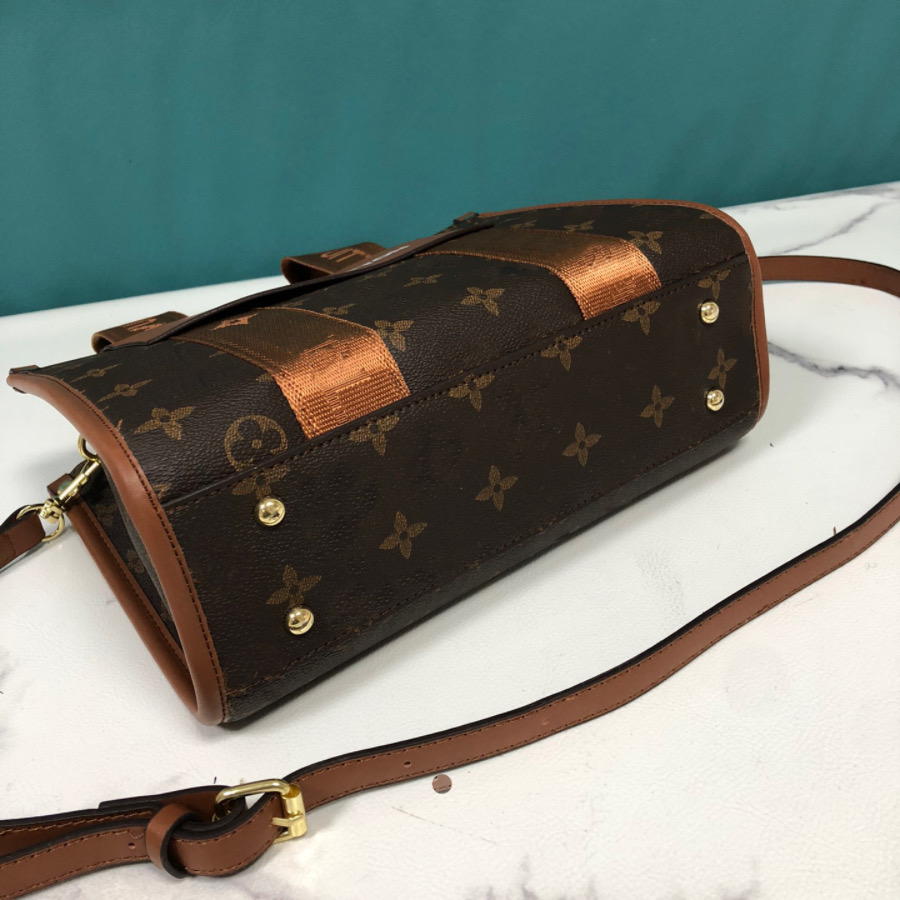 Luxury Designer Women Totes Classical Fashion Cowhide Bags Shoulder Bags Banquet Shopping Leisure Business Package Satchel Purse Satchel Bags 26*21*10cm