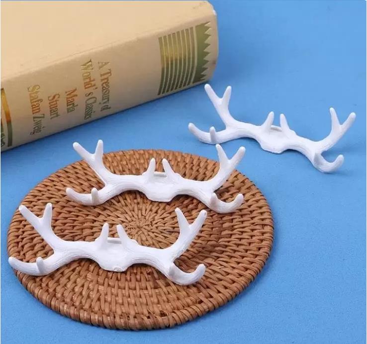 Wedding Decoration Resin Antler Place Card Holder for Wedding Favors Supplies Wholesale SN679