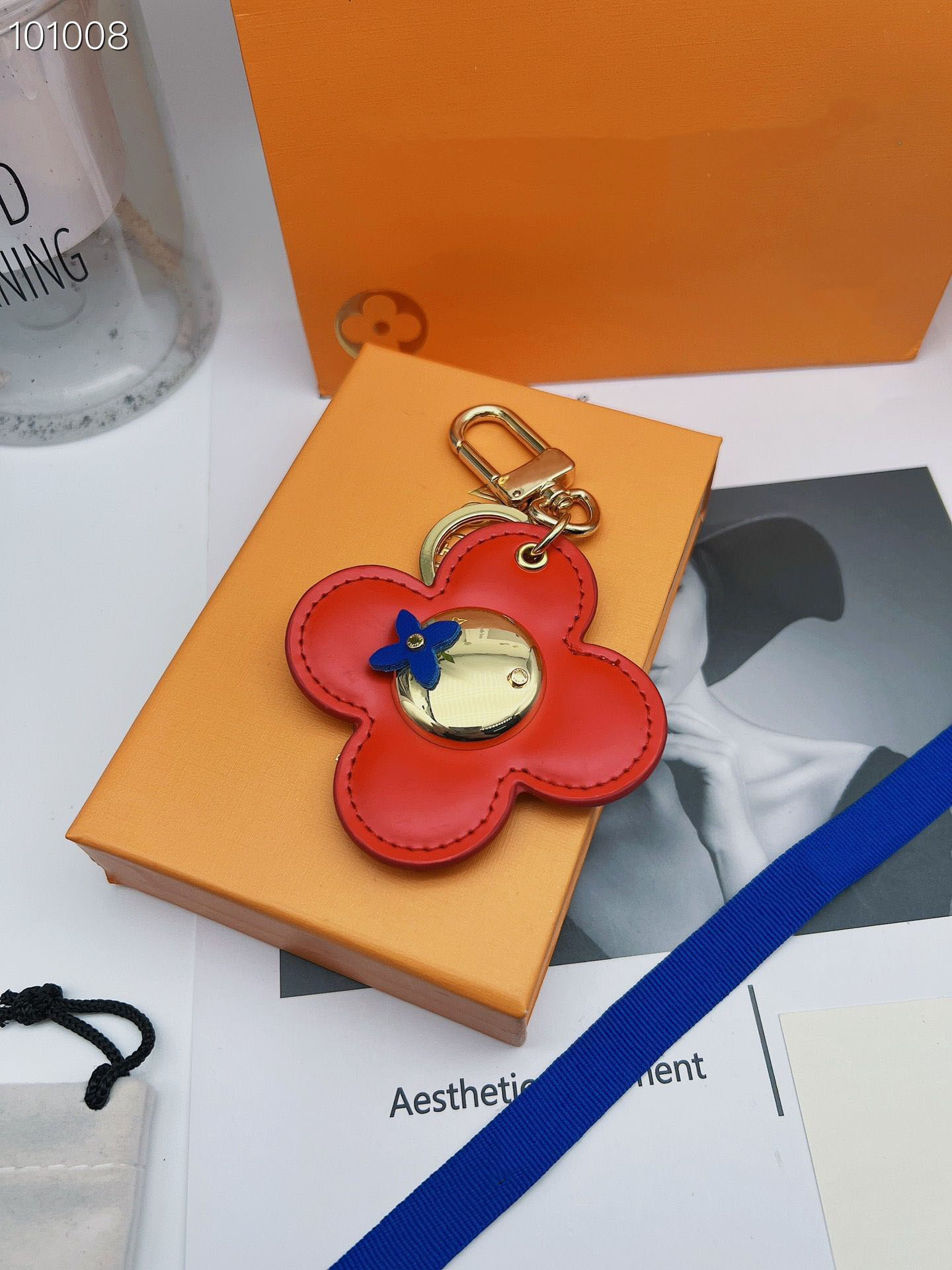 European and American trend men's and women's red flowers key chain luxury key chain without box