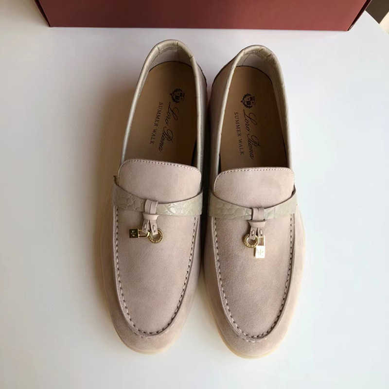 Designer Loropiana Charms Scarpe Piccole Scarpe da donna Lp Mocassini in coccodrillo con suola bianca Scarpe fannullone con un piede Scarpe basse di grandi dimensioni