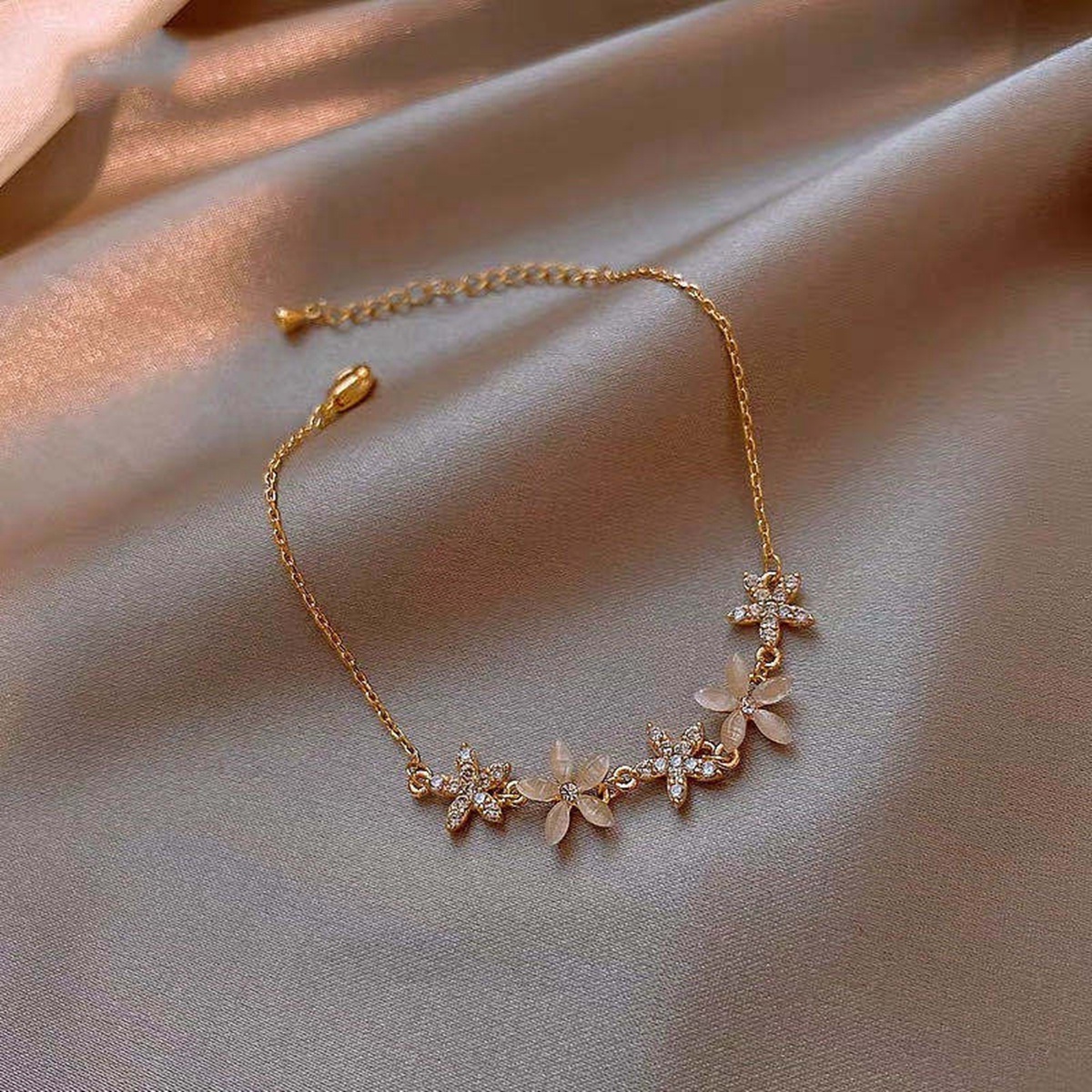 5 pièces élégant incrusté strass coréen Bracelets couleur or fleur bracelet à breloques pour femmes mode bijoux accessoires cadeaux de fête