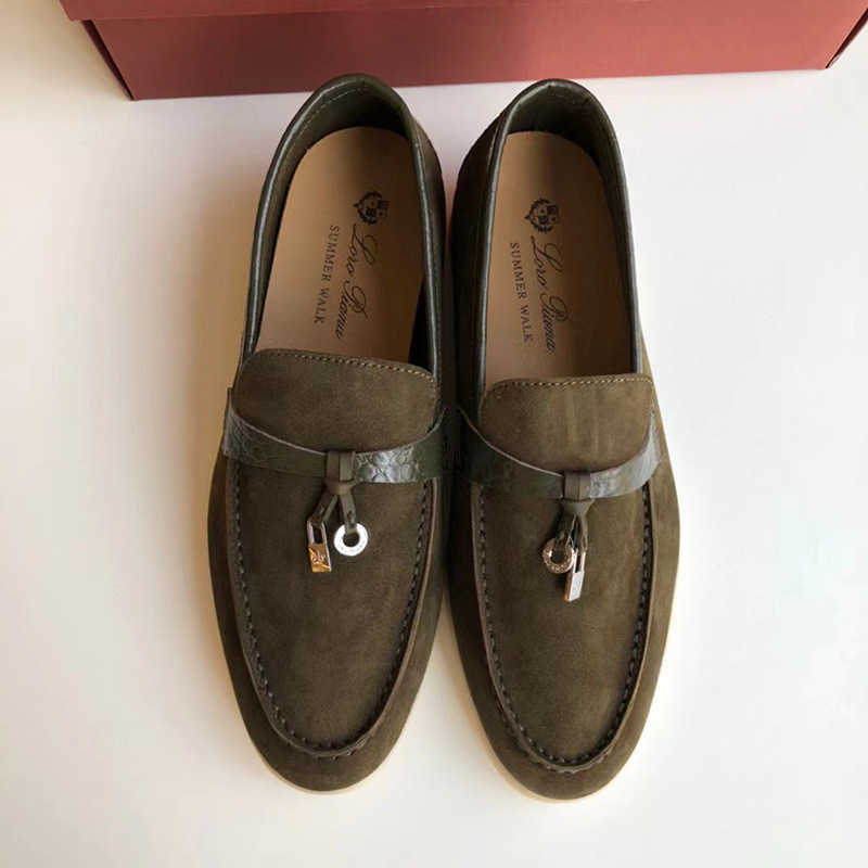 Designer Loropiana Charms Scarpe Piccole Scarpe da donna Lp Mocassini in coccodrillo con suola bianca Scarpe fannullone con un piede Scarpe basse di grandi dimensioni